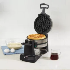 Cuisinart® Double-Flip Belgian Waffle Maker -Home kitchen 4931627 ALT3